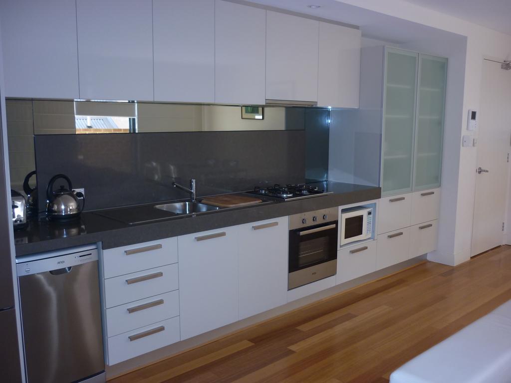 Parklane Apartments Фримантл Номер фото